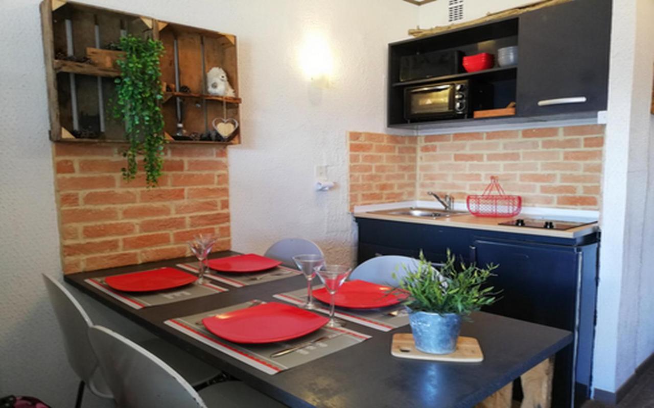 Magnifique Cosy Style Campagne Avec Belle Terrasse Plein Sud Vue Sur La Chaine Des Pyrenees - A Quelques Minutes Du Centre Et Du Telecabine Apartment *